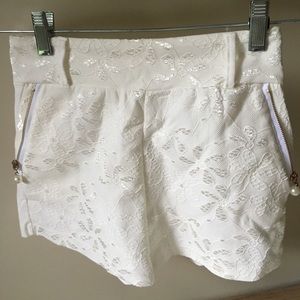 Off white, flirty shorts